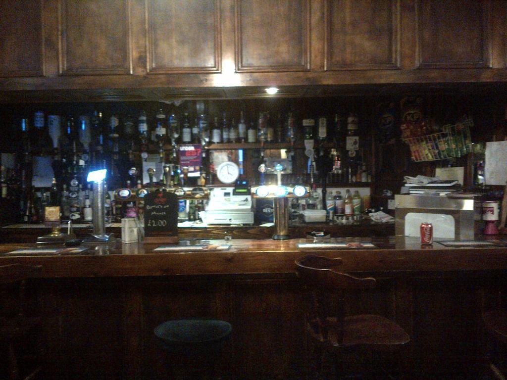 Crown Hotel Langholm エクステリア 写真