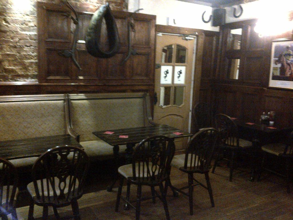 Crown Hotel Langholm エクステリア 写真