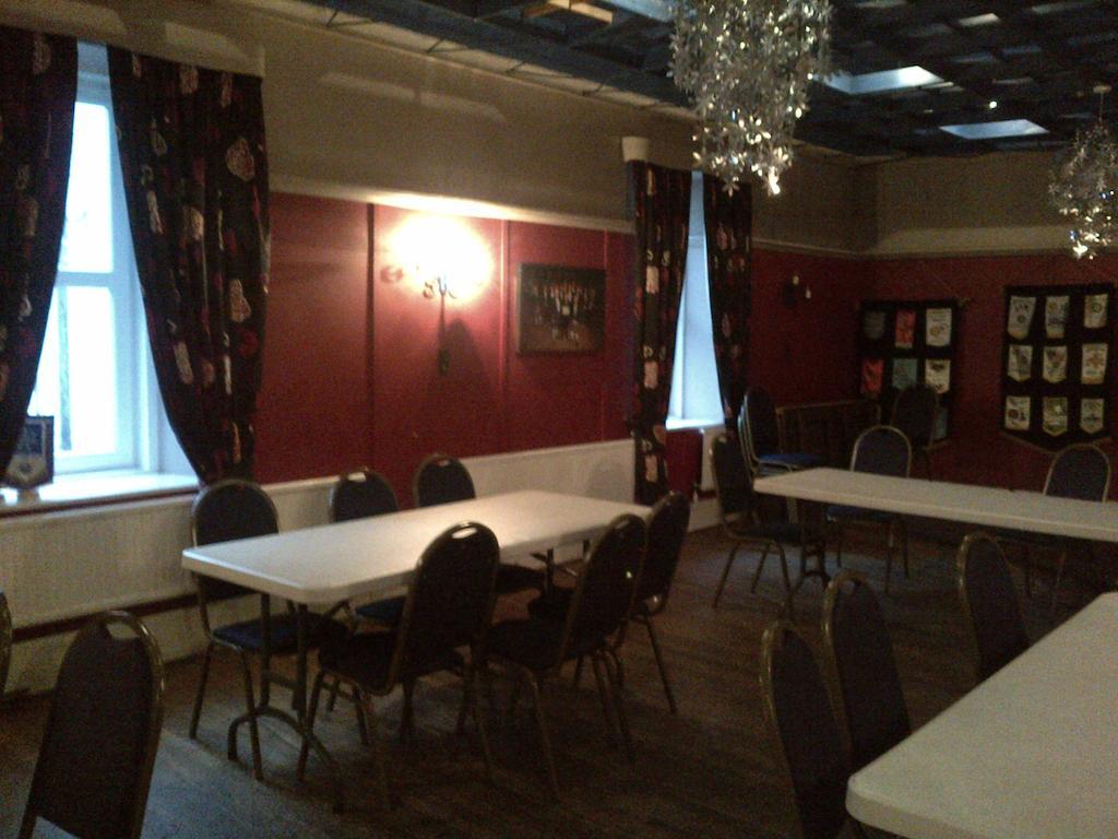 Crown Hotel Langholm エクステリア 写真